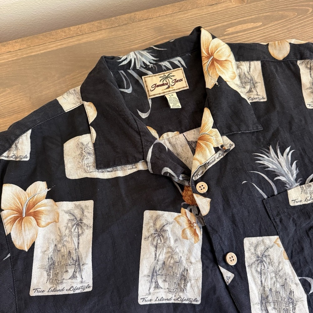 Jamaica Jaxx Men's Large Hawaiian Tropical Silk Short Sleeve Button Up‎ Shirt